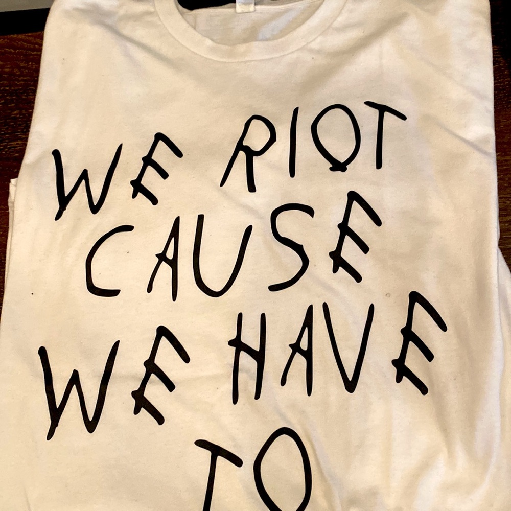 S/s Vintage Graphic “We Riot Cause We Have To Tee-shirt